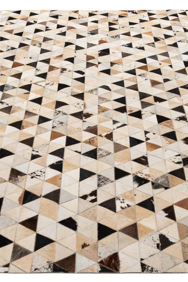 Detail image of 8' x 9' 10 Cowhide - Patchwork Rug