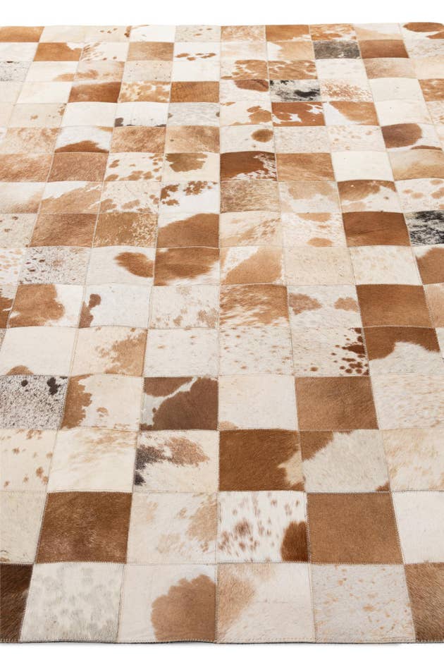 Detail image of 8' x 10' Cowhide - Patchwork Rug