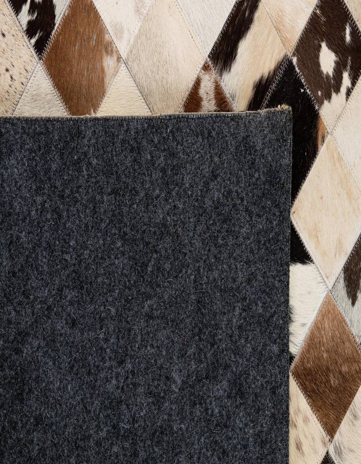 Detail image of 8' x 10' Cowhide - Patchwork Rug