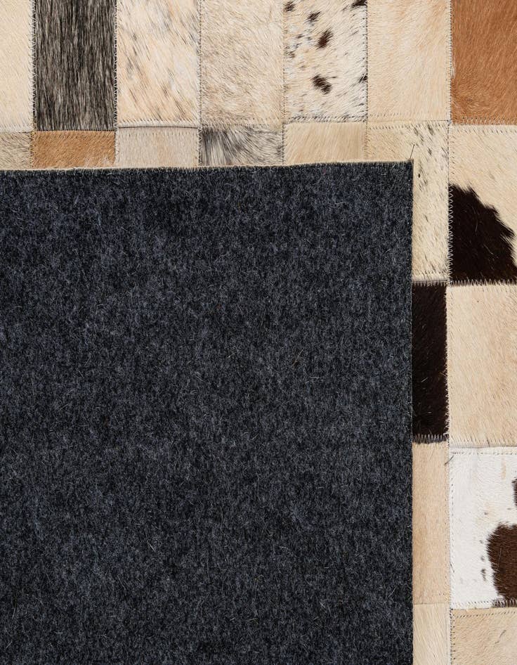 Detail image of 8' x 10' Cowhide - Patchwork Rug