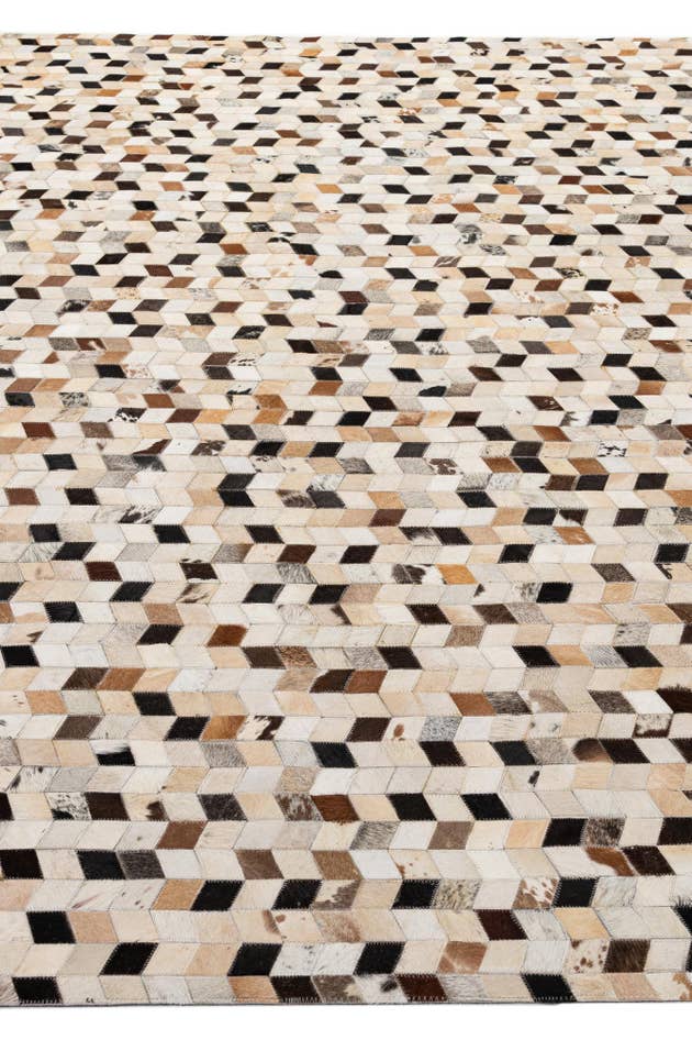 Detail image of 8' x 10' Cowhide - Patchwork Rug