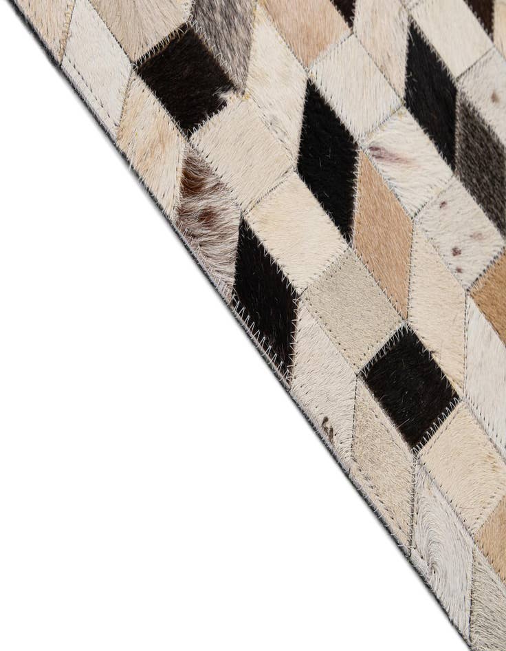 Detail image of 8' x 10' Cowhide - Patchwork Rug