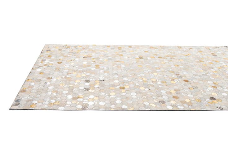 Detail image of 5' 1 x 8' Cowhide - Patchwork Rug