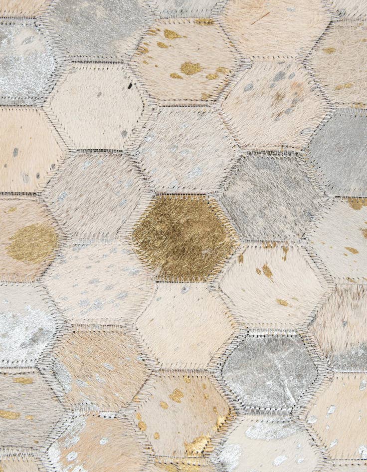 Detail image of 5' 1 x 8' Cowhide - Patchwork Rug