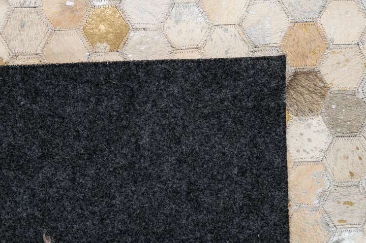 5' 1 x 8' Cowhide - Patchwork Rug