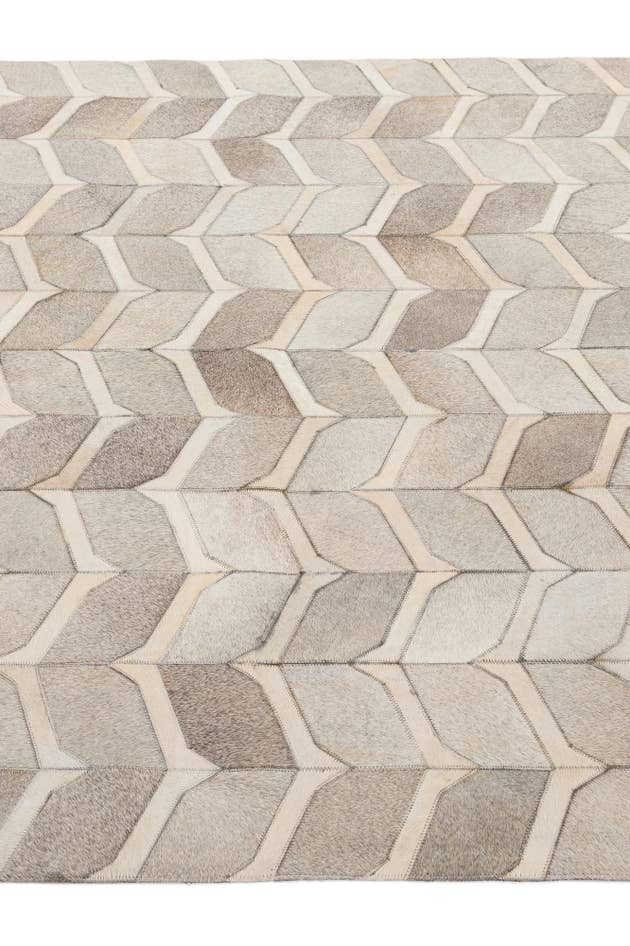 Detail image of 5' x 8' Cowhide - Patchwork Rug