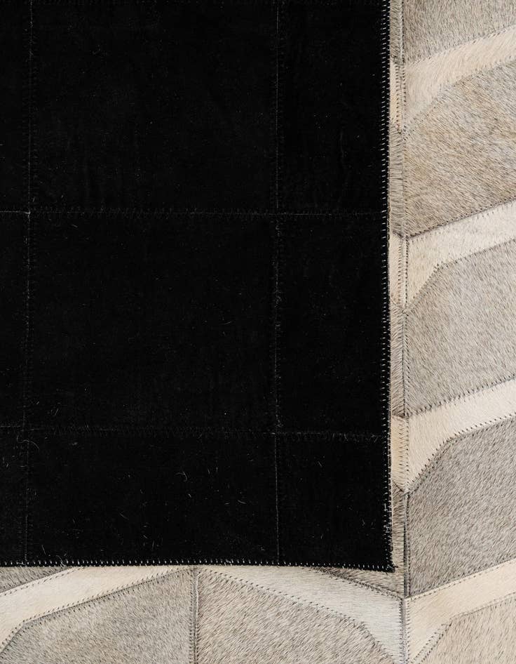 Detail image of 5' x 8' Cowhide - Patchwork Rug