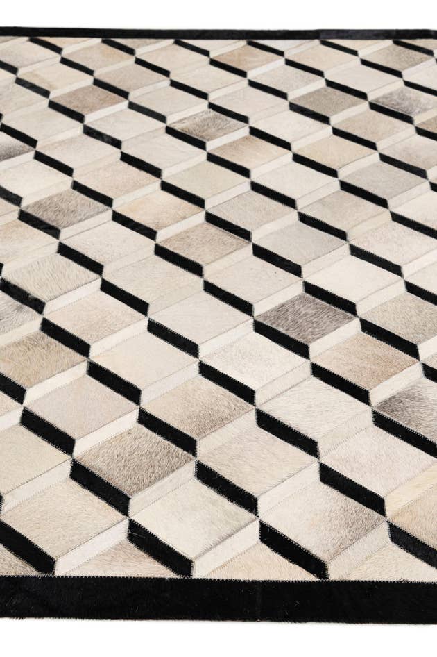 Detail image of 5' x 8' 1 Cowhide - Patchwork Rug