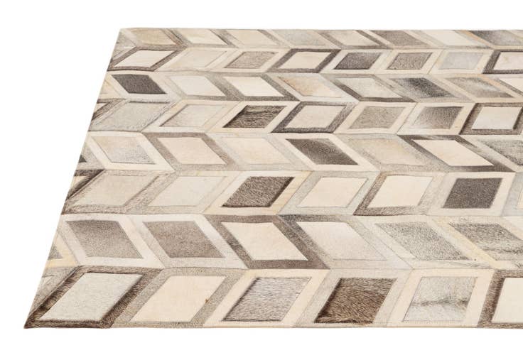 Detail image of 5' 2 x 7' 7 Cowhide - Patchwork Rug