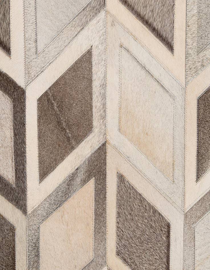 Detail image of 5' 2 x 7' 7 Cowhide - Patchwork Rug