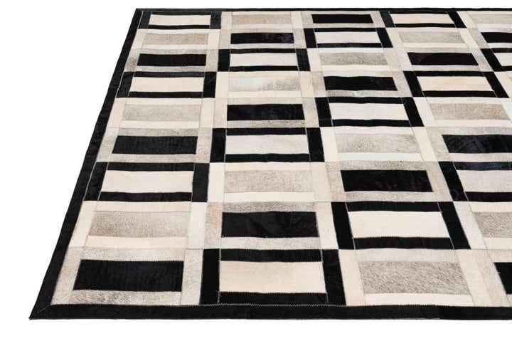 5' 1 x 7' 11 Cowhide - Patchwork Rug