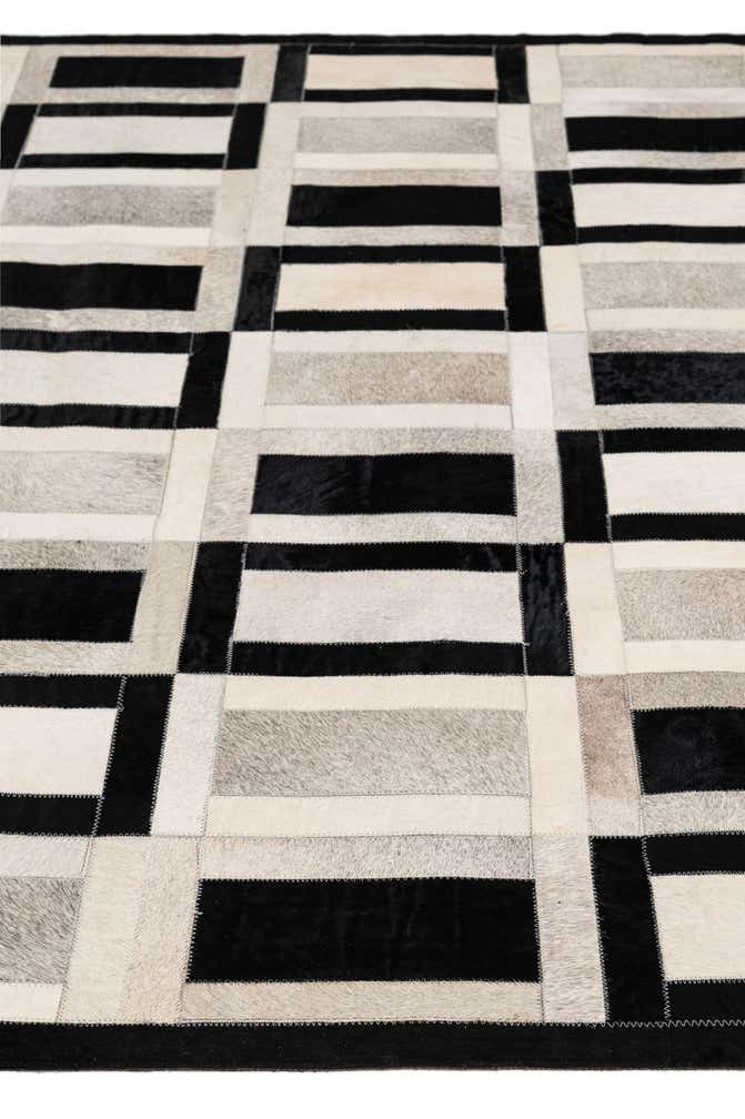 5' 1 x 7' 11 Cowhide - Patchwork Rug