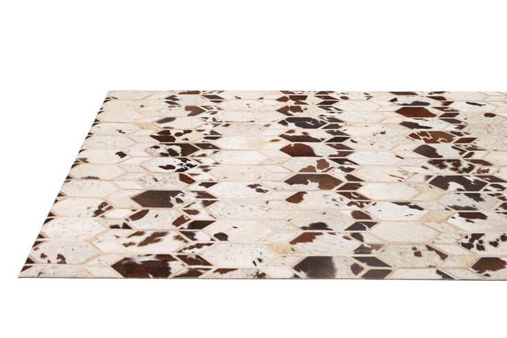 Detail image of 5' x 8' 2 Cowhide - Patchwork Rug