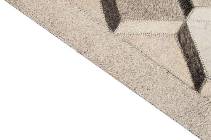 5' x 8' Cowhide - Patchwork Rug