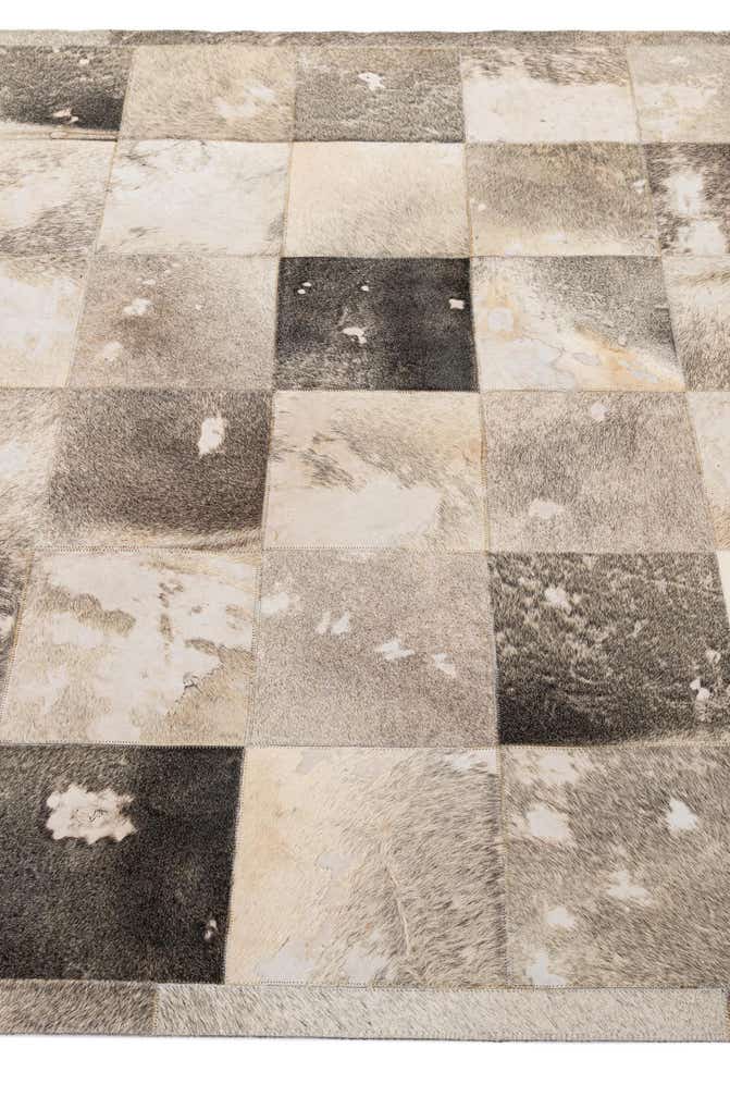 5' 2 x 8' Cowhide - Patchwork Rug