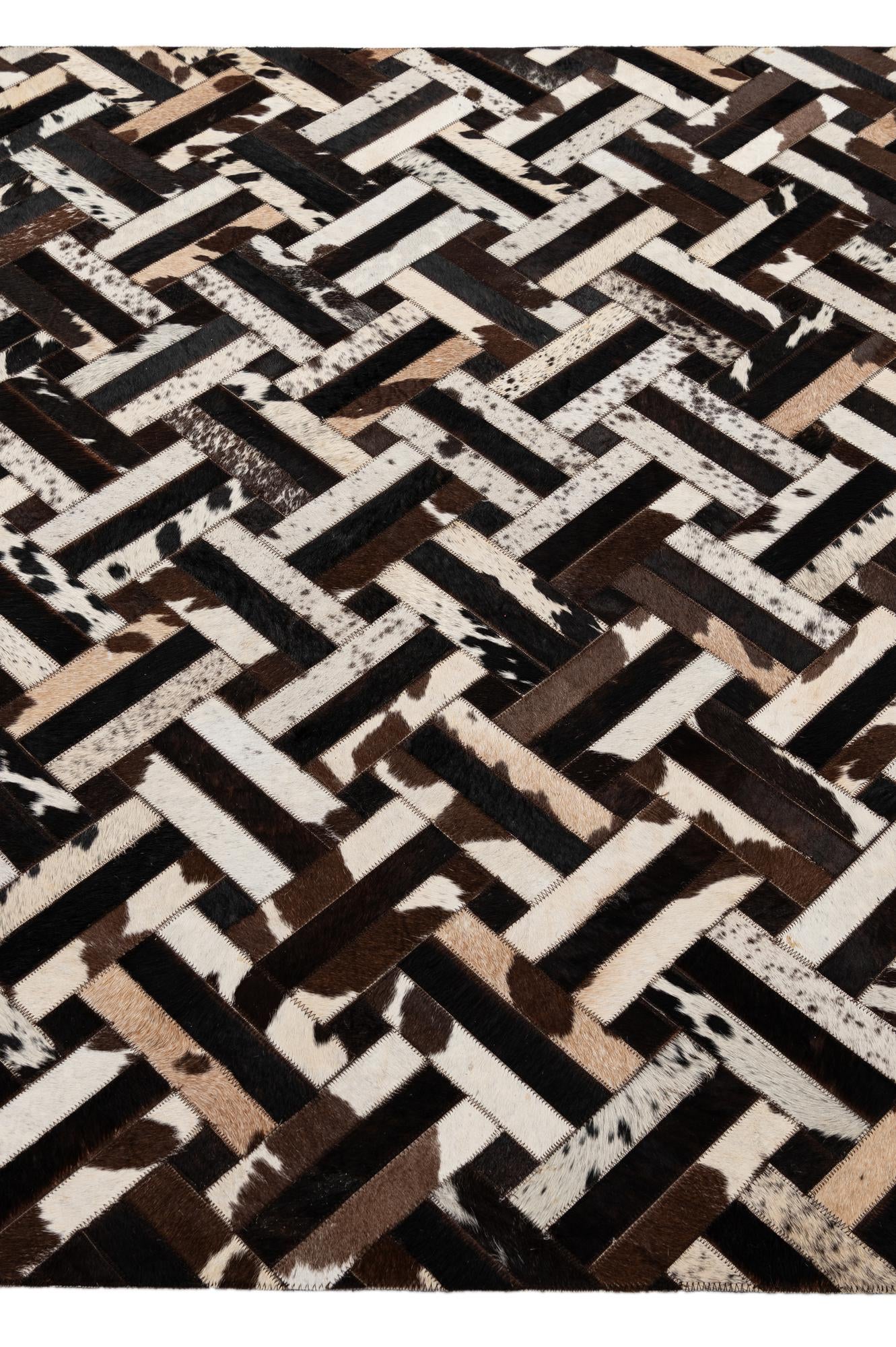 5' 1 x 8' Cowhide - Patchwork Rug