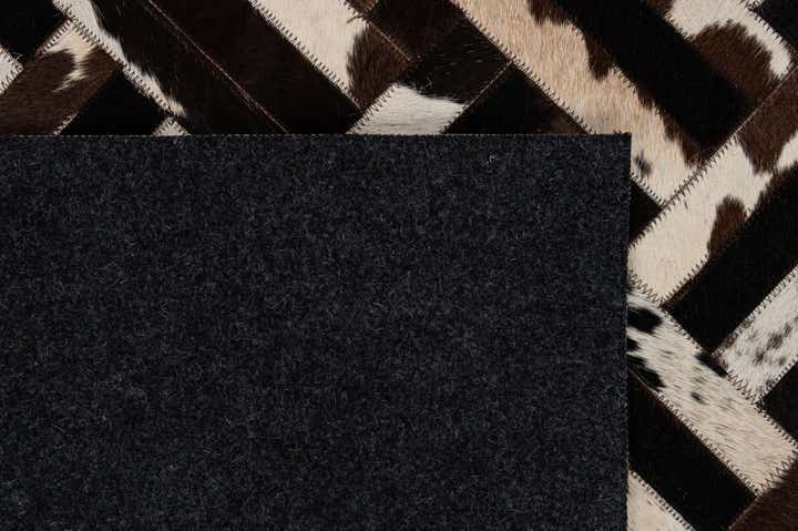 5' 1 x 8' Cowhide - Patchwork Rug