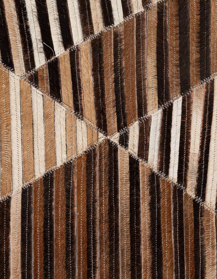 Detail image of 5' 1 x 8' 3 Cowhide - Patchwork Rug