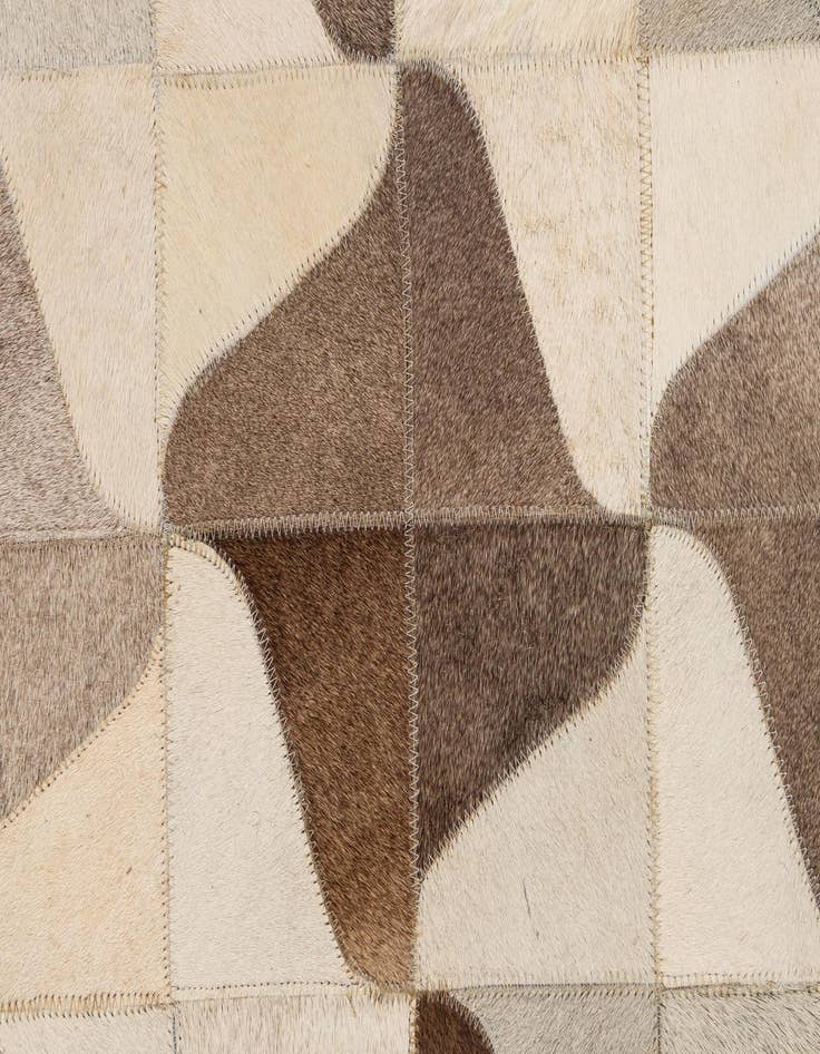Detail image of 5' 2 x 7' 11 Cowhide - Patchwork Rug