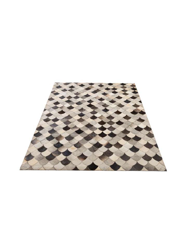 5' 1 x 8' Cowhide - Patchwork Rug