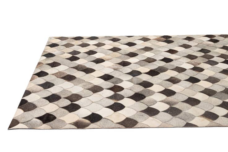 Detail image of 5' 1 x 8' Cowhide - Patchwork Rug