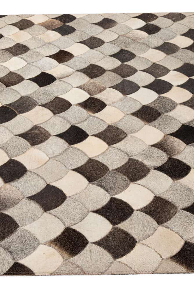 5' 1 x 8' Cowhide - Patchwork Rug