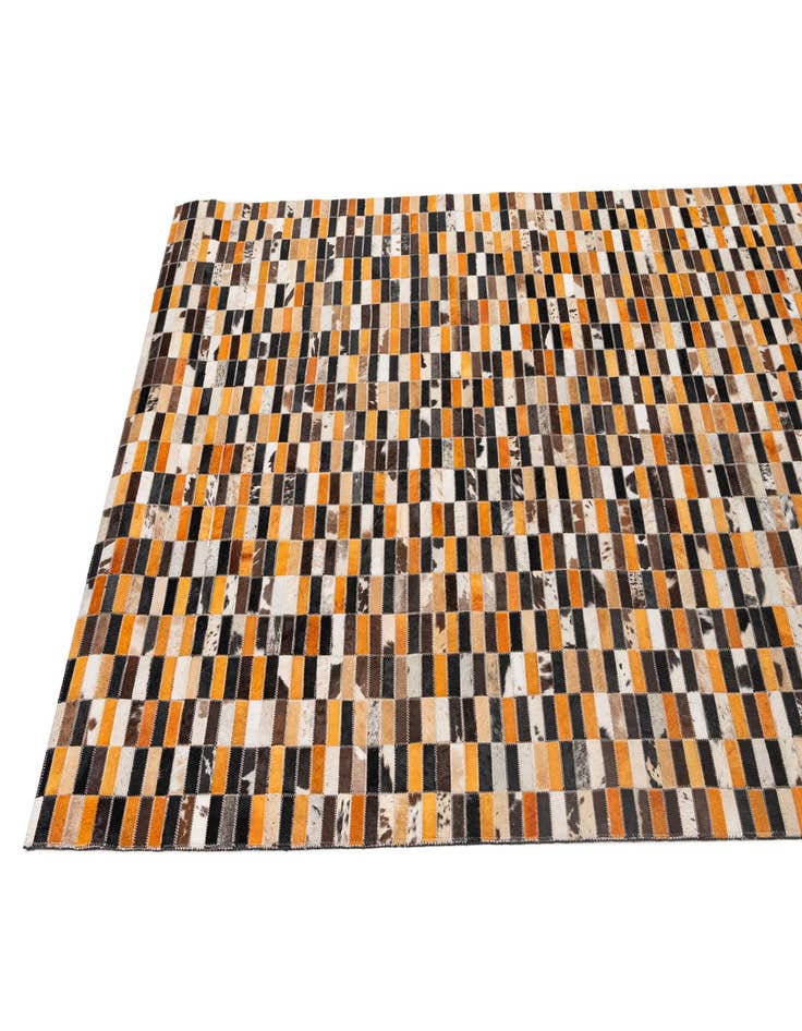 Detail image of 5' x 7' 11 Cowhide - Patchwork Rug