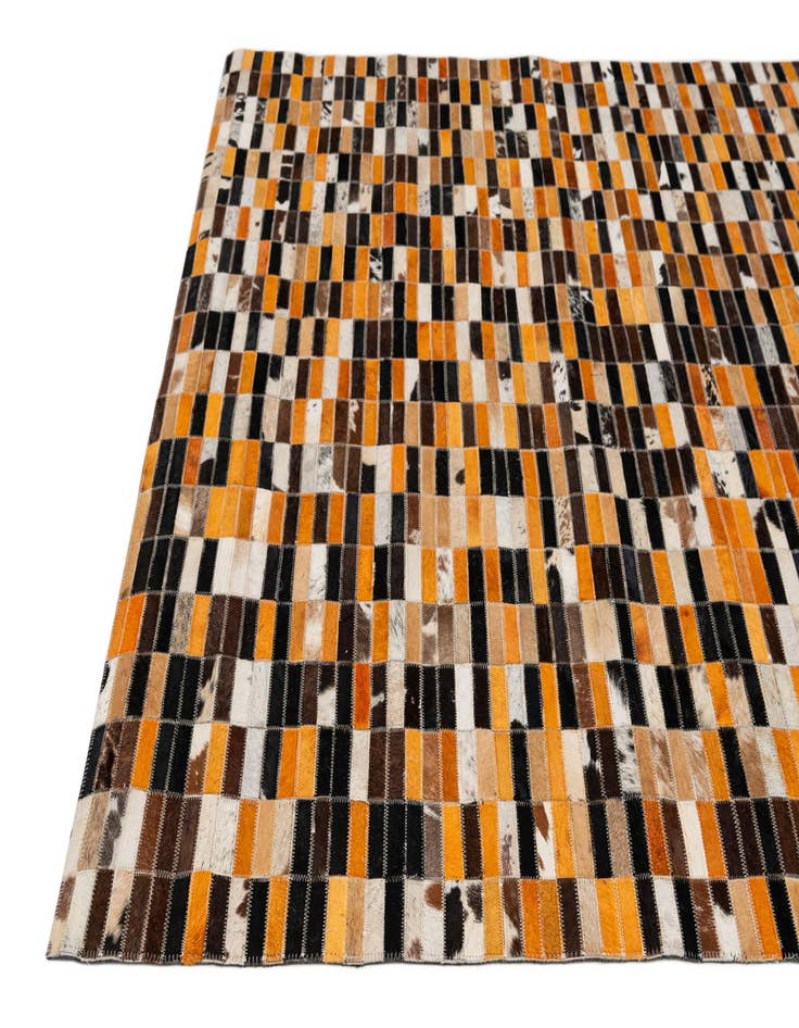 Detail image of 5' x 7' 9 Cowhide - Patchwork Rug