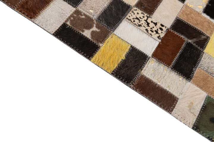 5' 1 x 8' Cowhide - Patchwork Rug