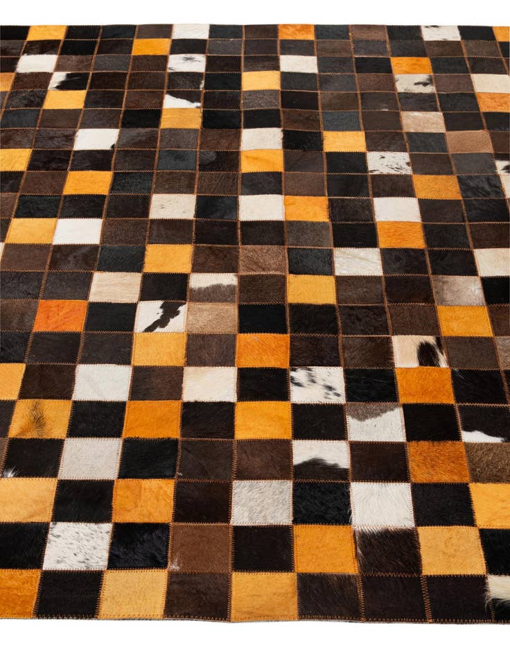 Detail image of 5' 1 x 8' 1 Cowhide - Patchwork Rug