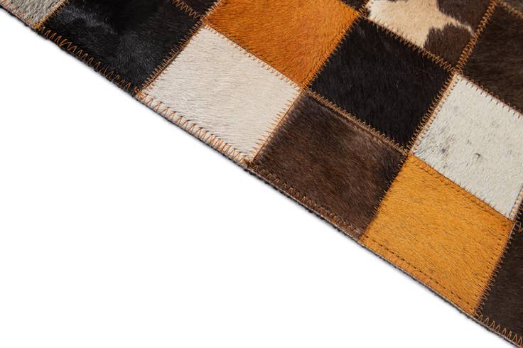 Detail image of 5' 2 x 8' Cowhide - Patchwork Rug