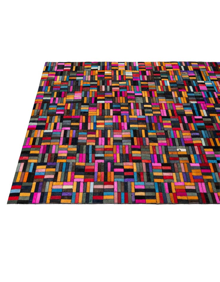 Detail image of 4' 11 x 7' 11 Cowhide - Patchwork Rug