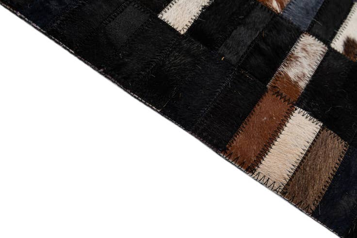 Detail image of 5' 2 x 7' 11 Cowhide - Patchwork Rug