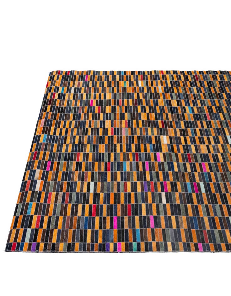 Detail image of 5' 1 x 8' Cowhide - Patchwork Rug