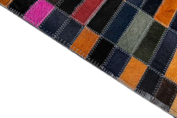 5' 1 x 8' Cowhide - Patchwork Rug