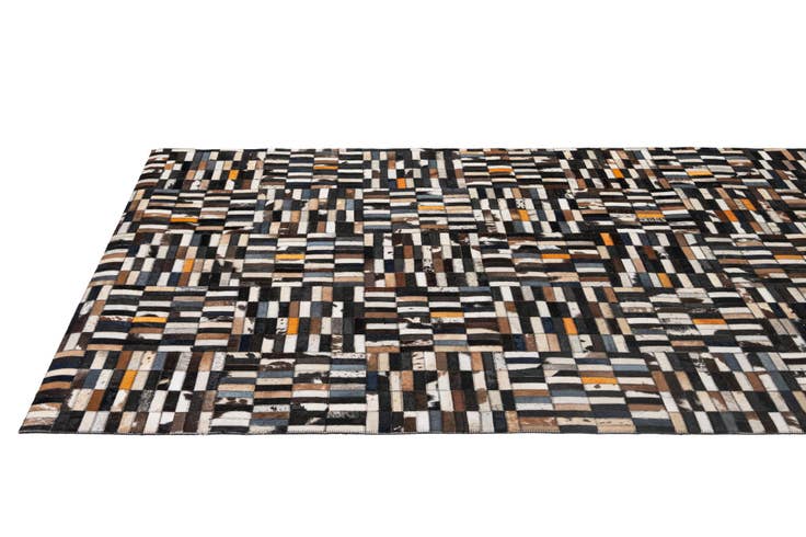 Detail image of 5' 1 x 8' 1 Cowhide - Patchwork Rug