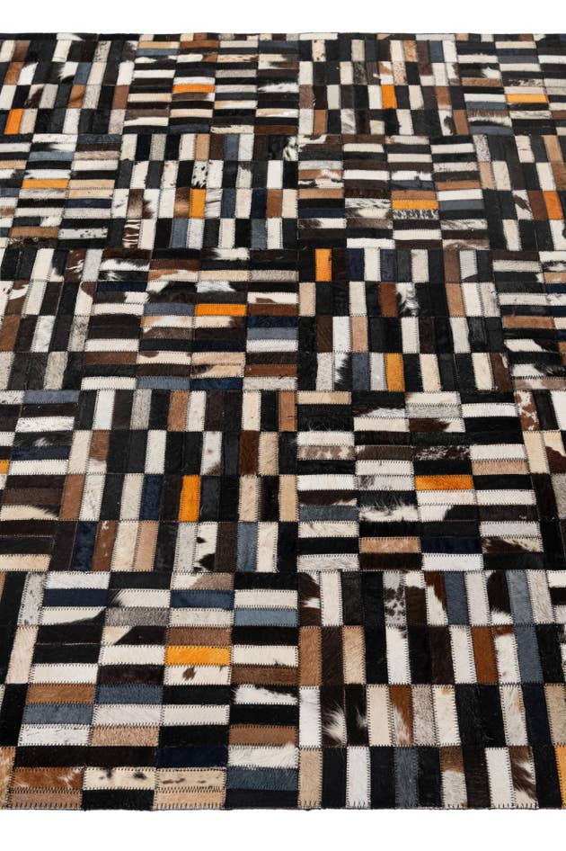 Detail image of 5' 1 x 8' 1 Cowhide - Patchwork Rug