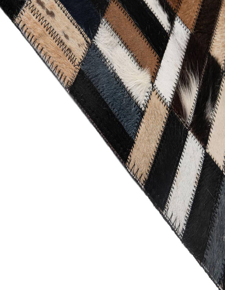 Detail image of 5' 1 x 8' 1 Cowhide - Patchwork Rug