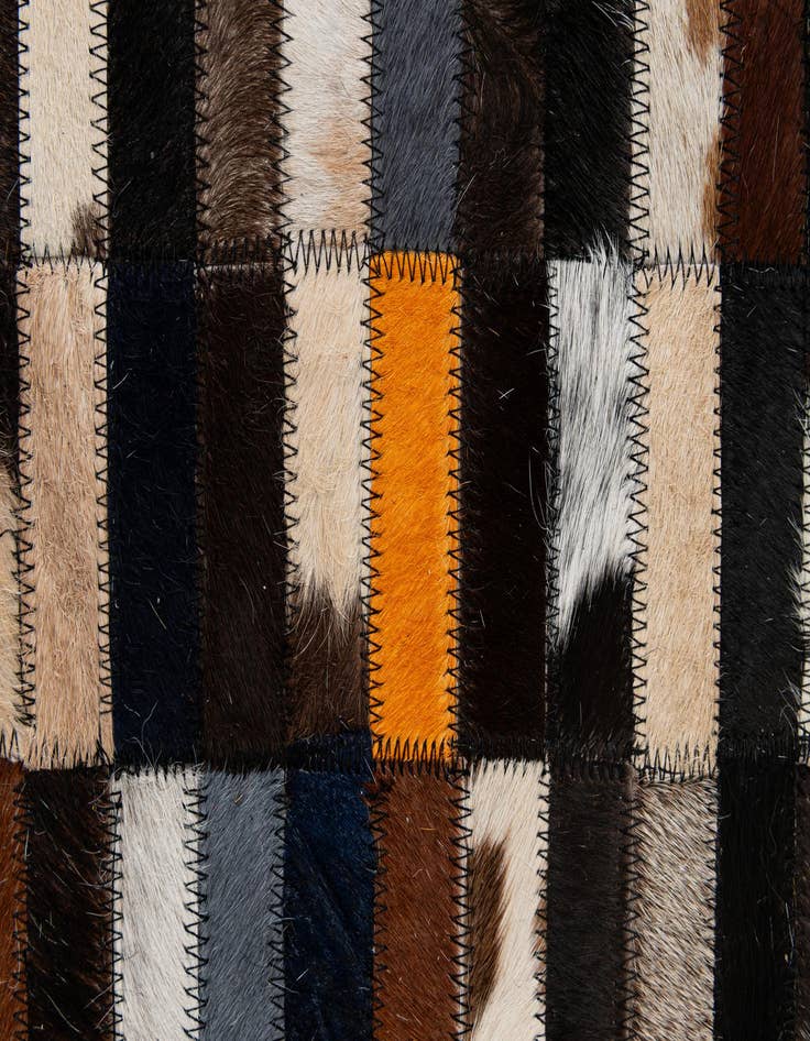 Detail image of 5' 1 x 8' 1 Cowhide - Patchwork Rug