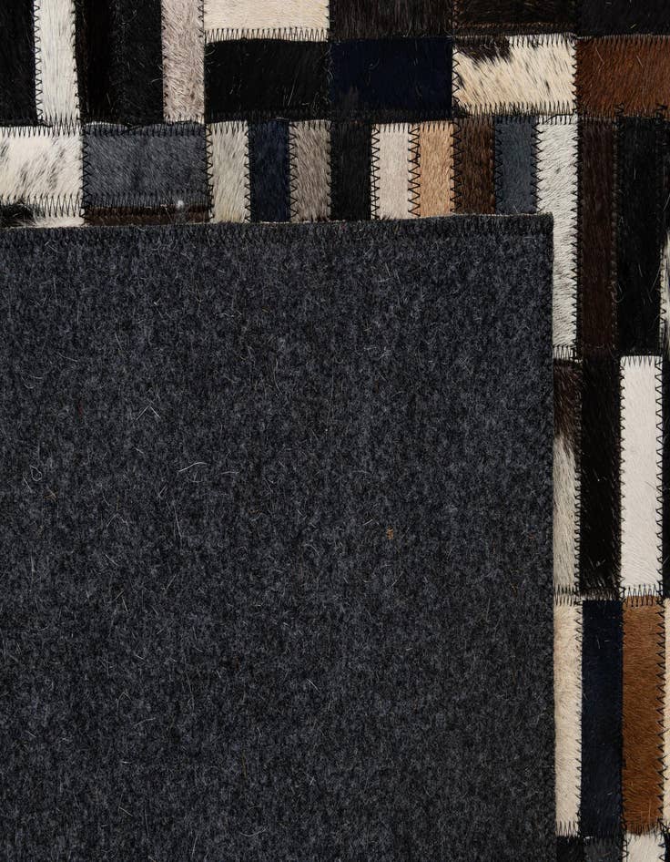 Detail image of 5' 1 x 8' 1 Cowhide - Patchwork Rug