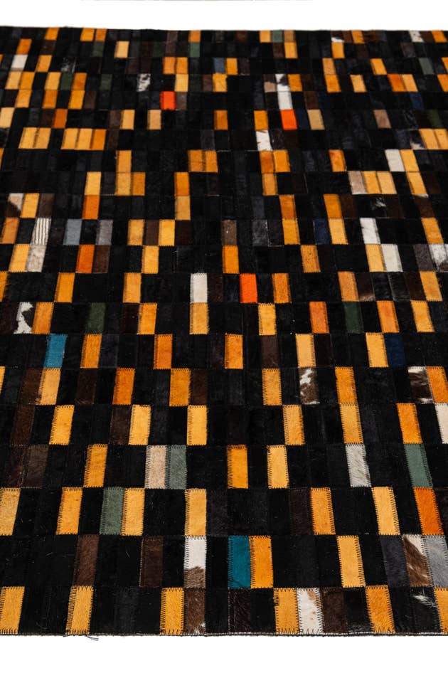 Detail image of 5' 2 x 7' 10 Cowhide - Patchwork Rug
