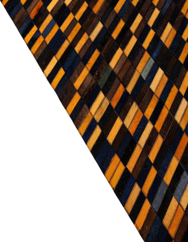 Detail image of 5' x 7' 11 Cowhide - Patchwork Rug