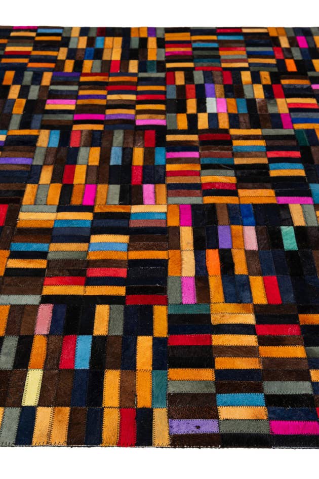 Detail image of 4' 11 x 7' 10 Cowhide - Patchwork Rug