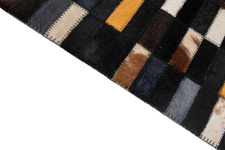 5' 2 x 8' Cowhide - Patchwork Rug