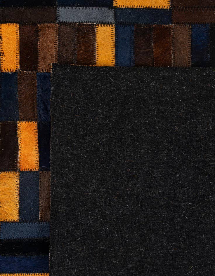 Detail image of 5' x 7' 11 Cowhide - Patchwork Rug