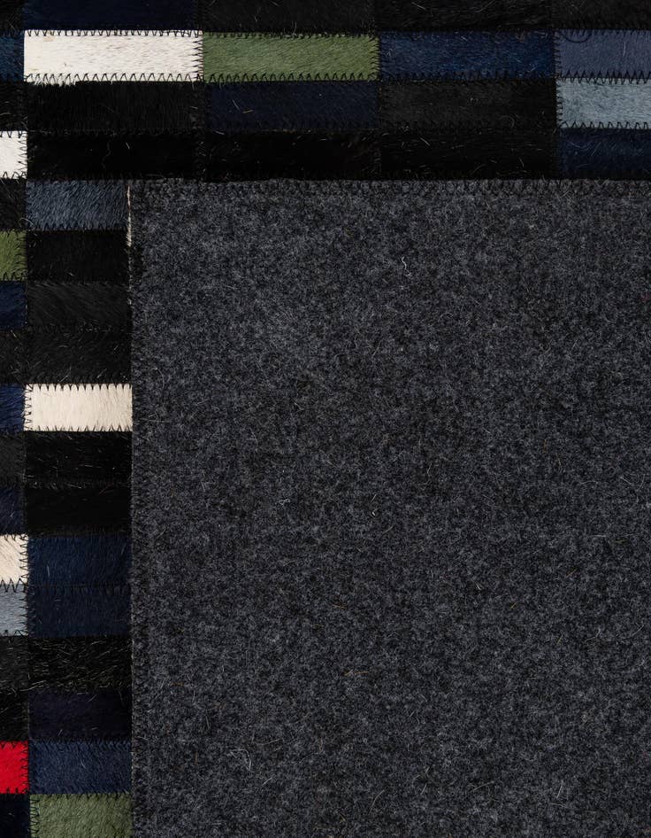 Detail image of 5' 2 x 7' 11 Cowhide - Patchwork Rug