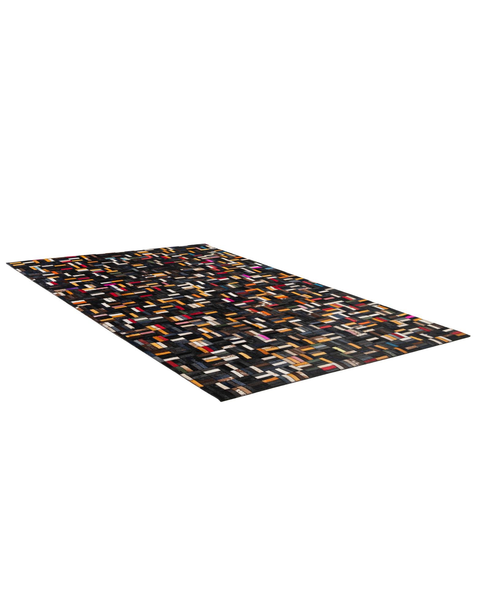 5' 1 x 8' Cowhide - Patchwork Rug
