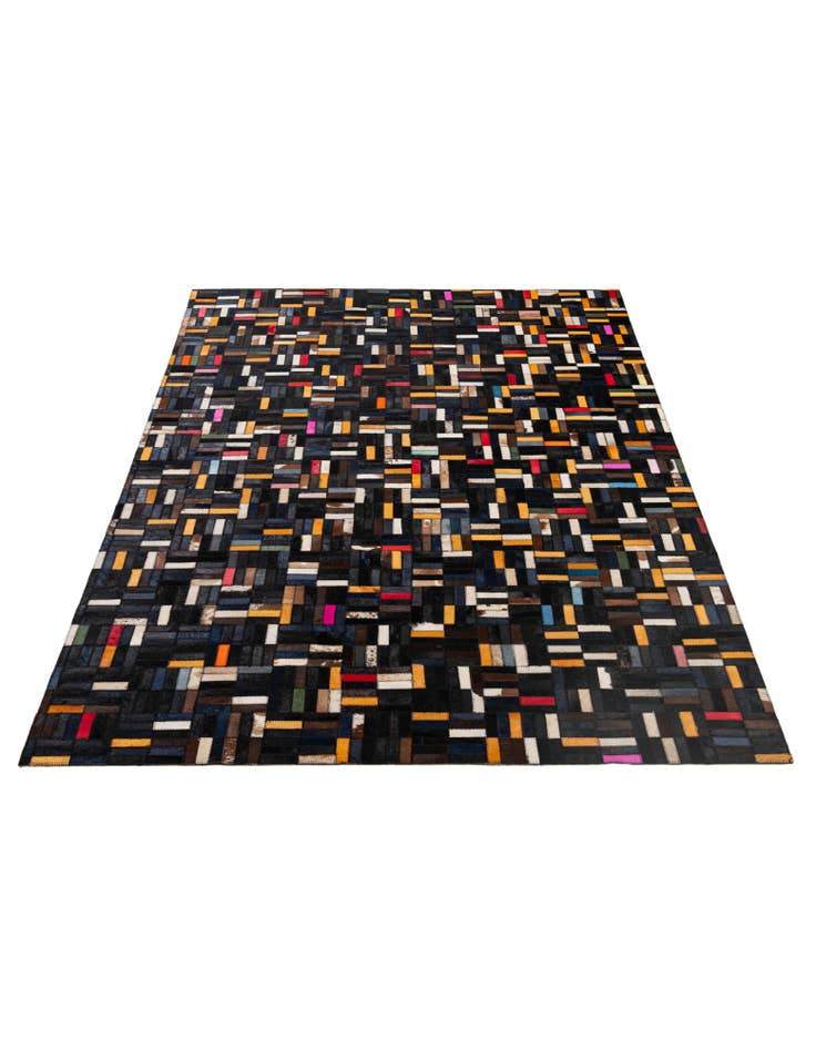 Detail image of 5' 1 x 7' 11 Cowhide - Patchwork Rug