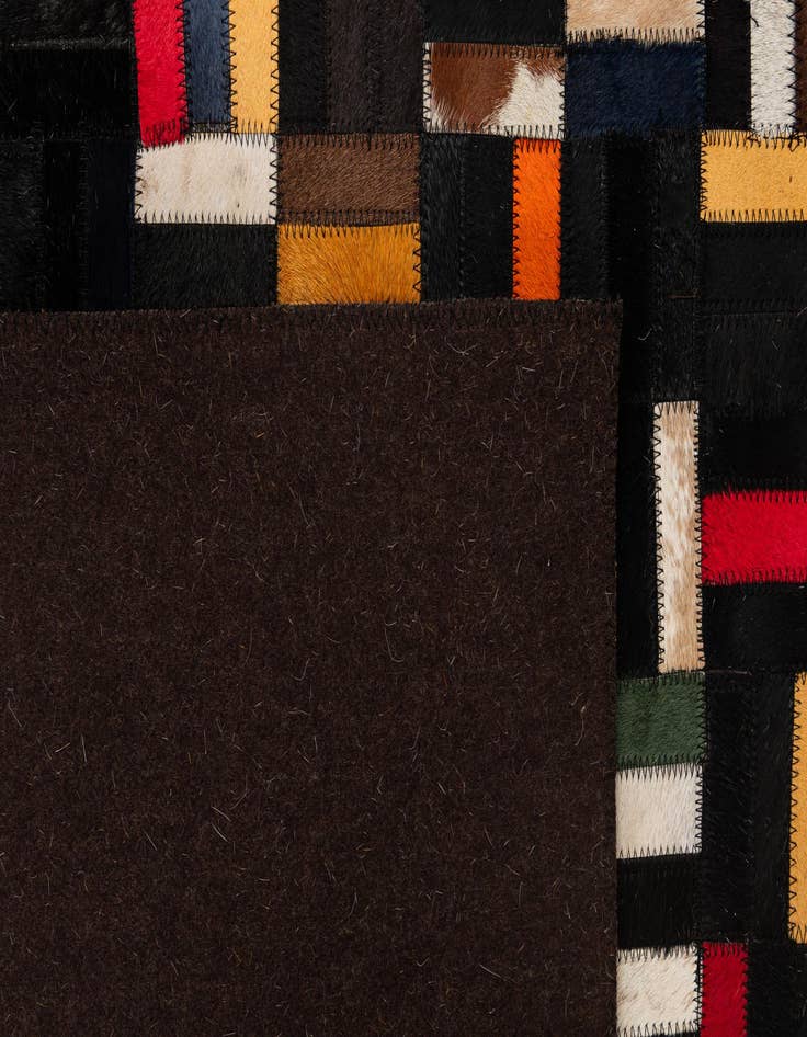 Detail image of 5' 1 x 7' 11 Cowhide - Patchwork Rug