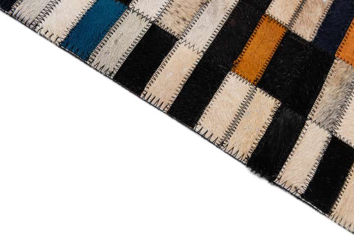 5' 2 x 8' Cowhide - Patchwork Rug
